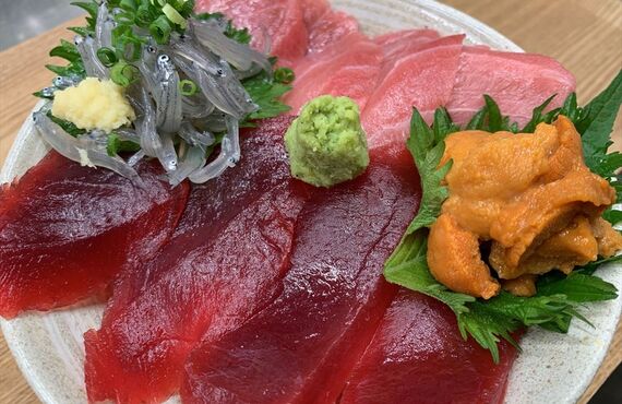 焼津市で行列ができる美味しい海鮮丼店
